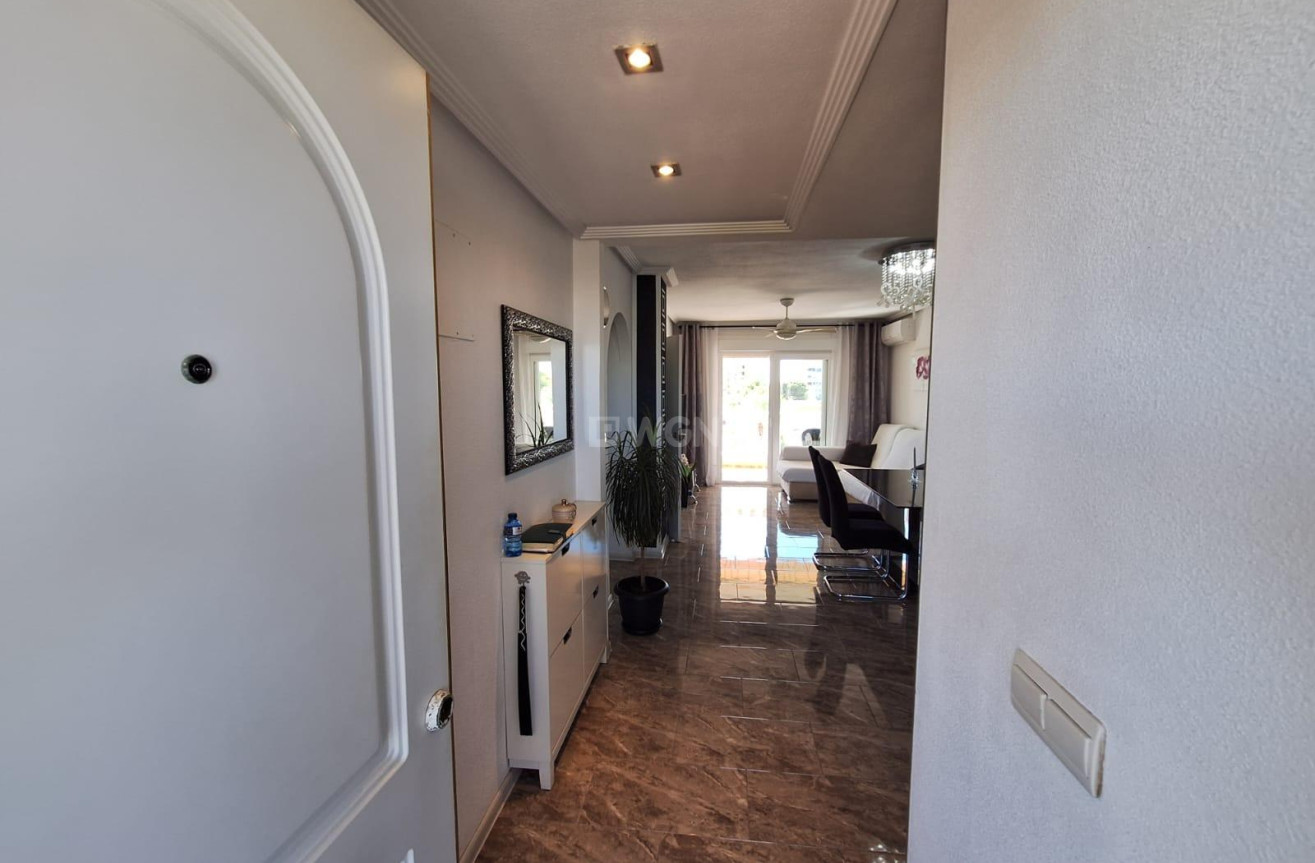 Resale - Apartment / flat - Orihuela Costa - La Zenia