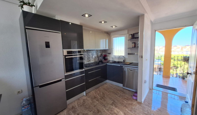 Resale - Apartment / flat - Orihuela Costa - La Zenia