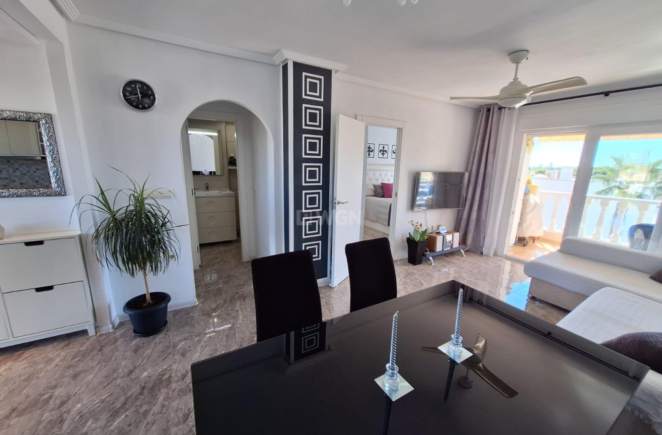 Resale - Apartment / flat - Orihuela Costa - La Zenia