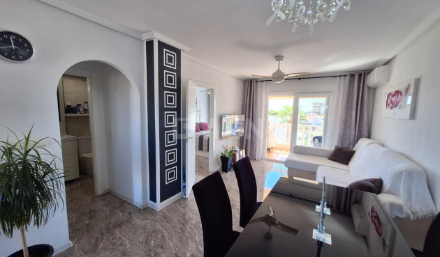 Resale - Apartment / flat - Orihuela Costa - La Zenia