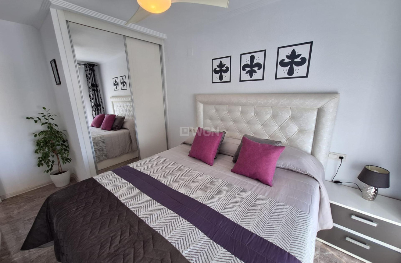 Resale - Apartment / flat - Orihuela Costa - La Zenia