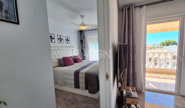 Resale - Apartment / flat - Orihuela Costa - La Zenia