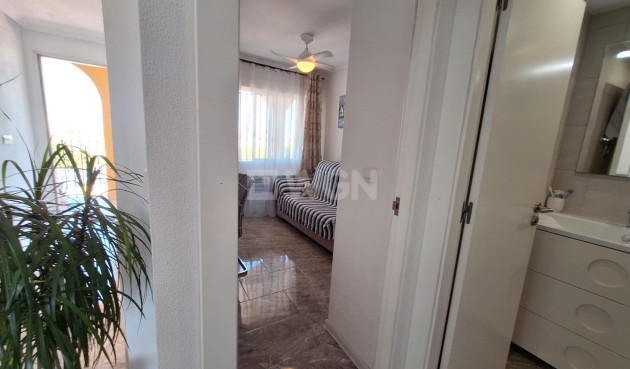 Resale - Apartment / flat - Orihuela Costa - La Zenia