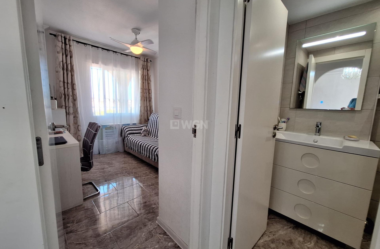 Resale - Apartment / flat - Orihuela Costa - La Zenia
