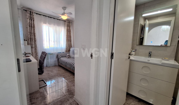 Resale - Apartment / flat - Orihuela Costa - La Zenia