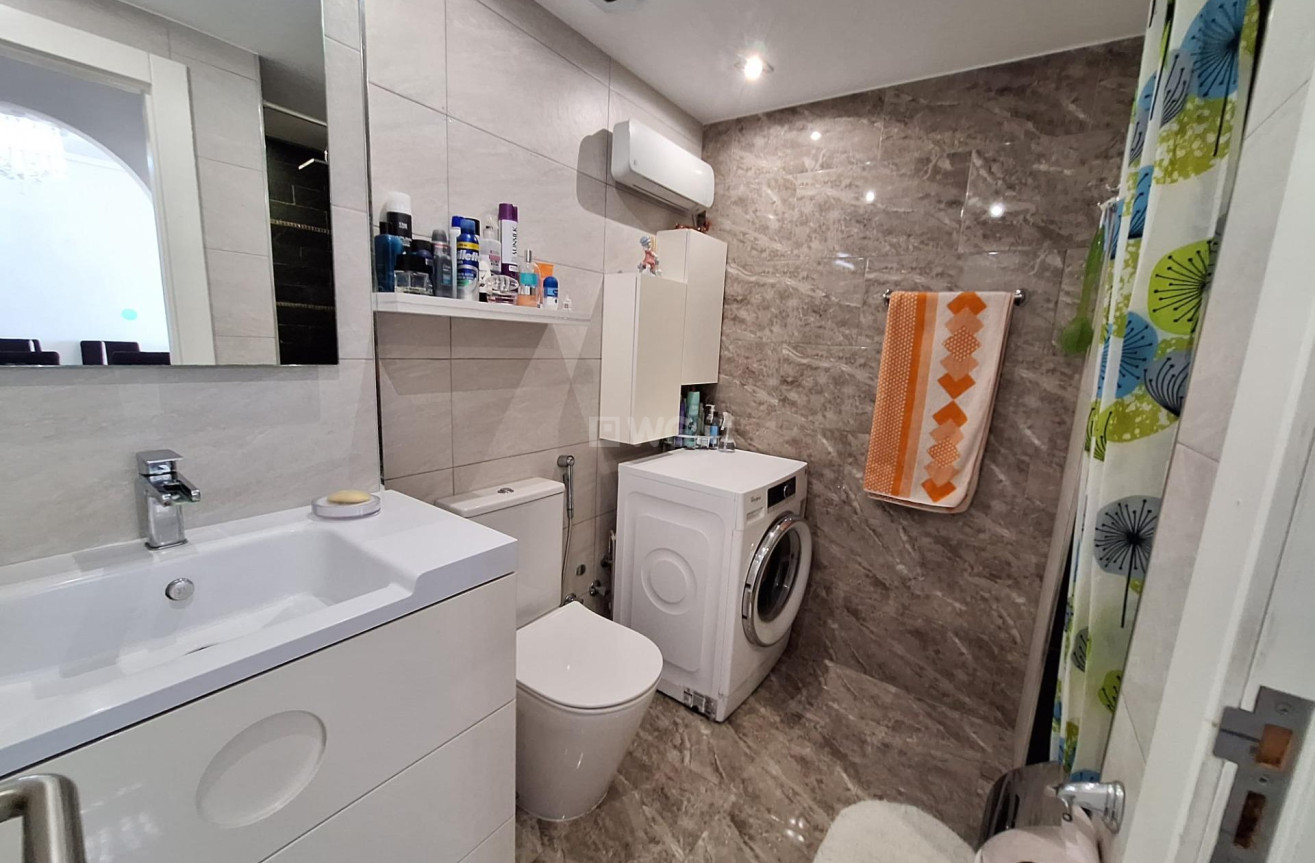 Resale - Apartment / flat - Orihuela Costa - La Zenia