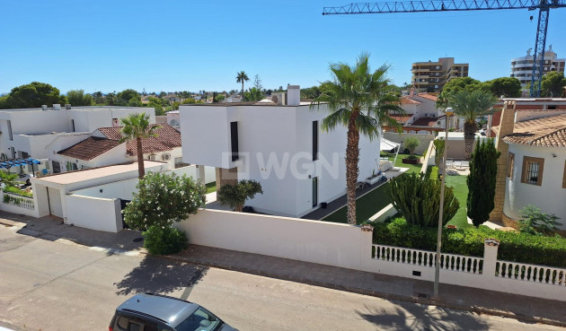 Resale - Apartment / flat - Orihuela Costa - La Zenia