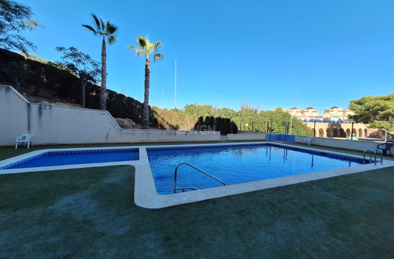 Resale - Apartment / flat - Orihuela Costa - La Zenia