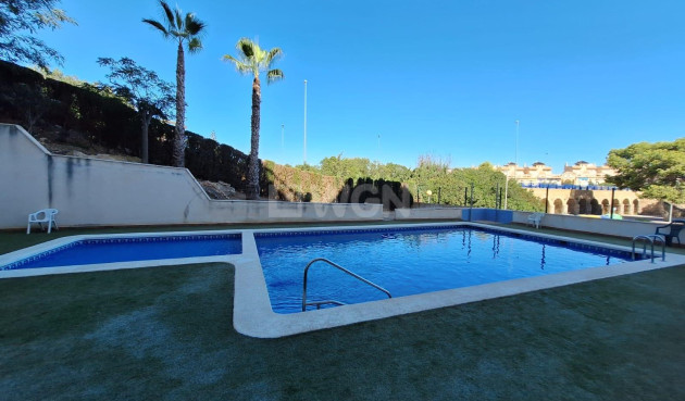 Resale - Apartment / flat - Orihuela Costa - La Zenia