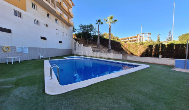Resale - Apartment / flat - Orihuela Costa - La Zenia