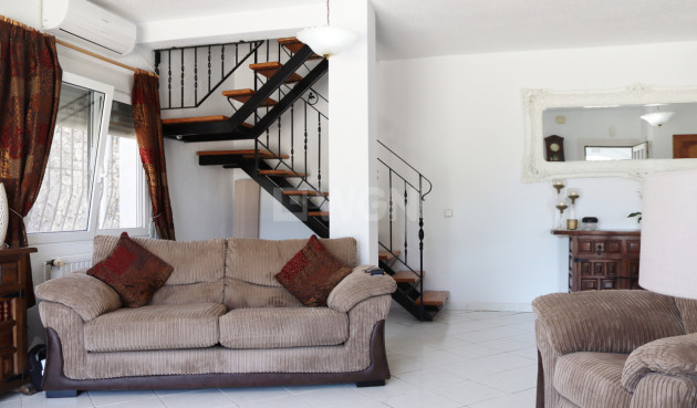 Odsprzedaż - Villa - Parcent - Inland