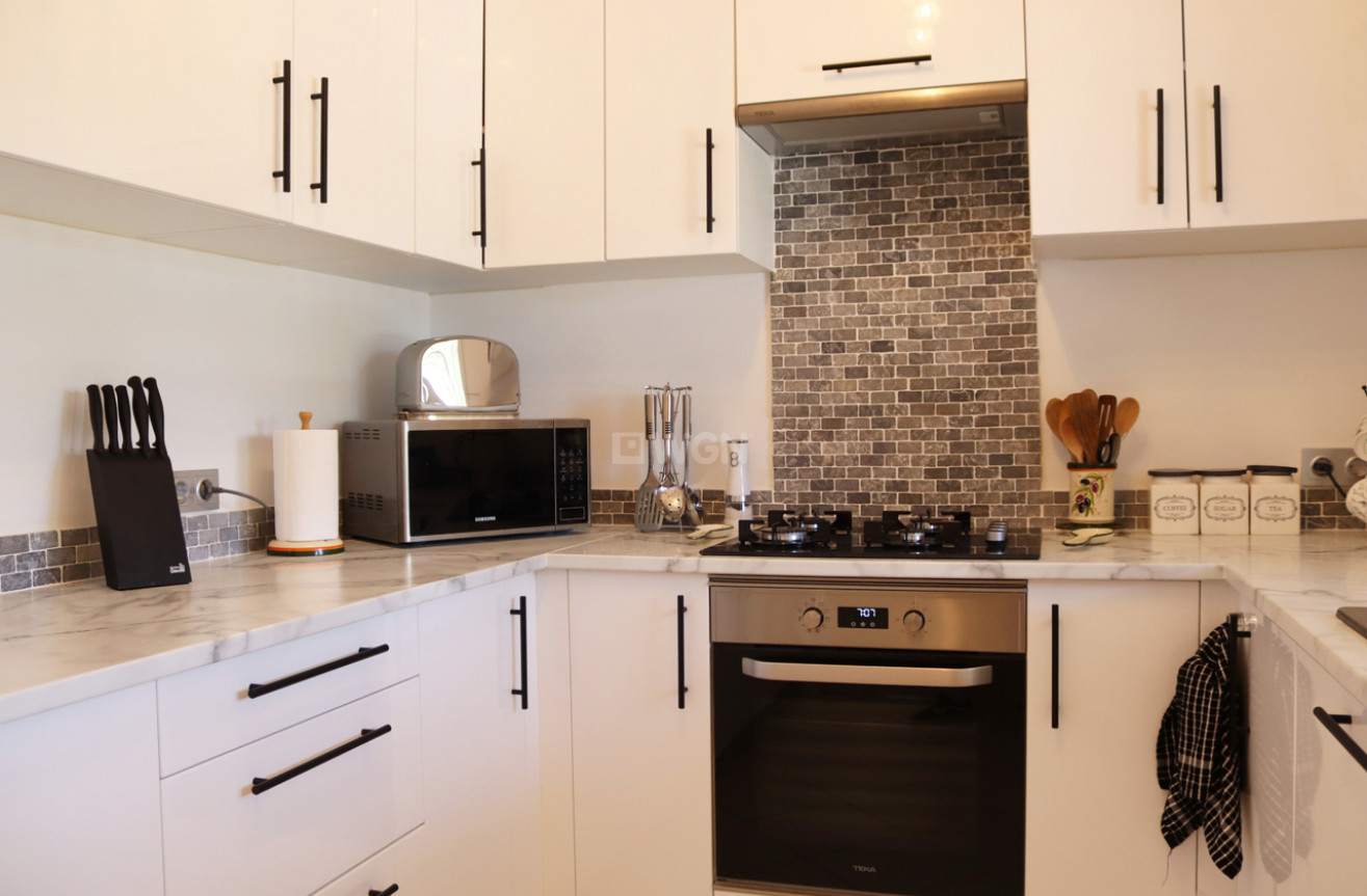 Odsprzedaż - Villa - Parcent - Inland