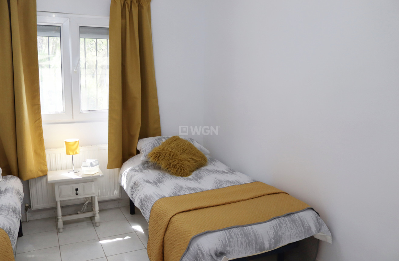 Odsprzedaż - Villa - Parcent - Inland