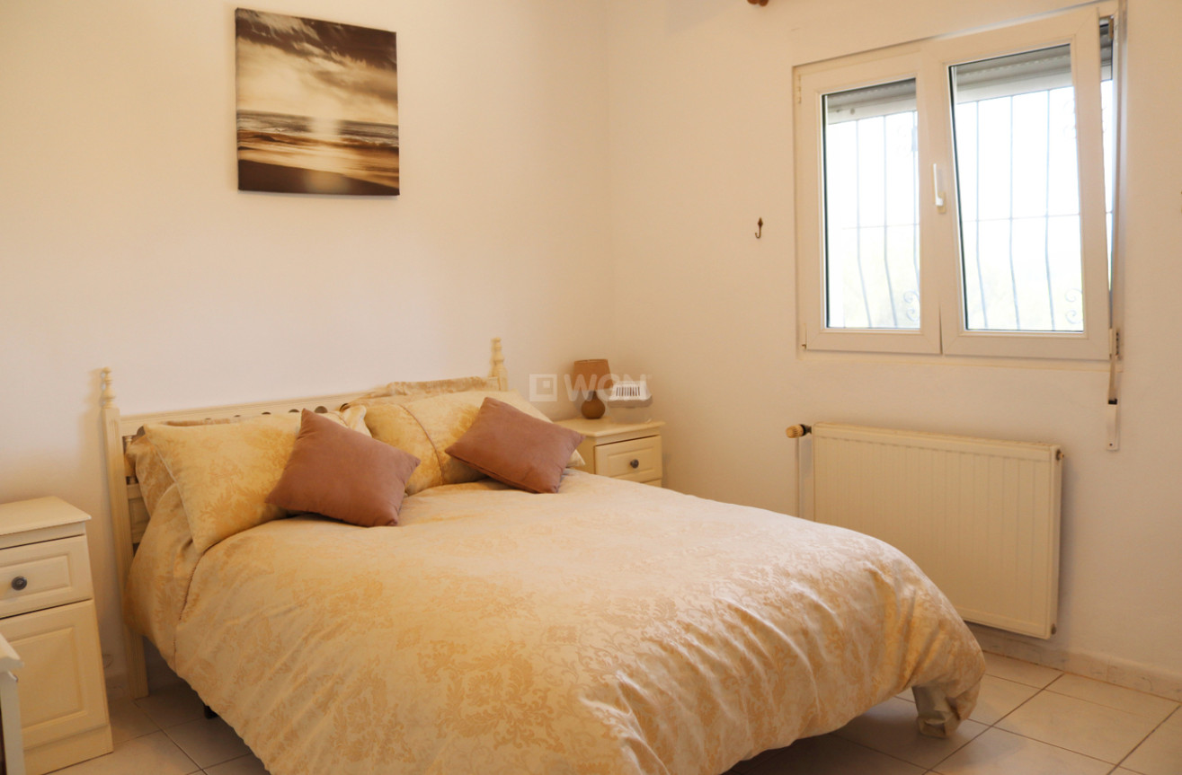 Odsprzedaż - Villa - Parcent - Inland