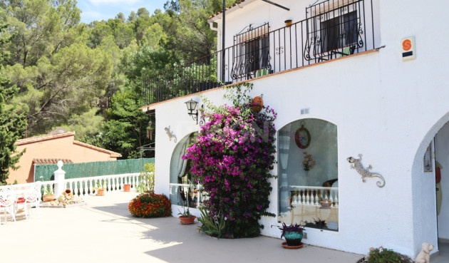 Odsprzedaż - Villa - Parcent - Inland