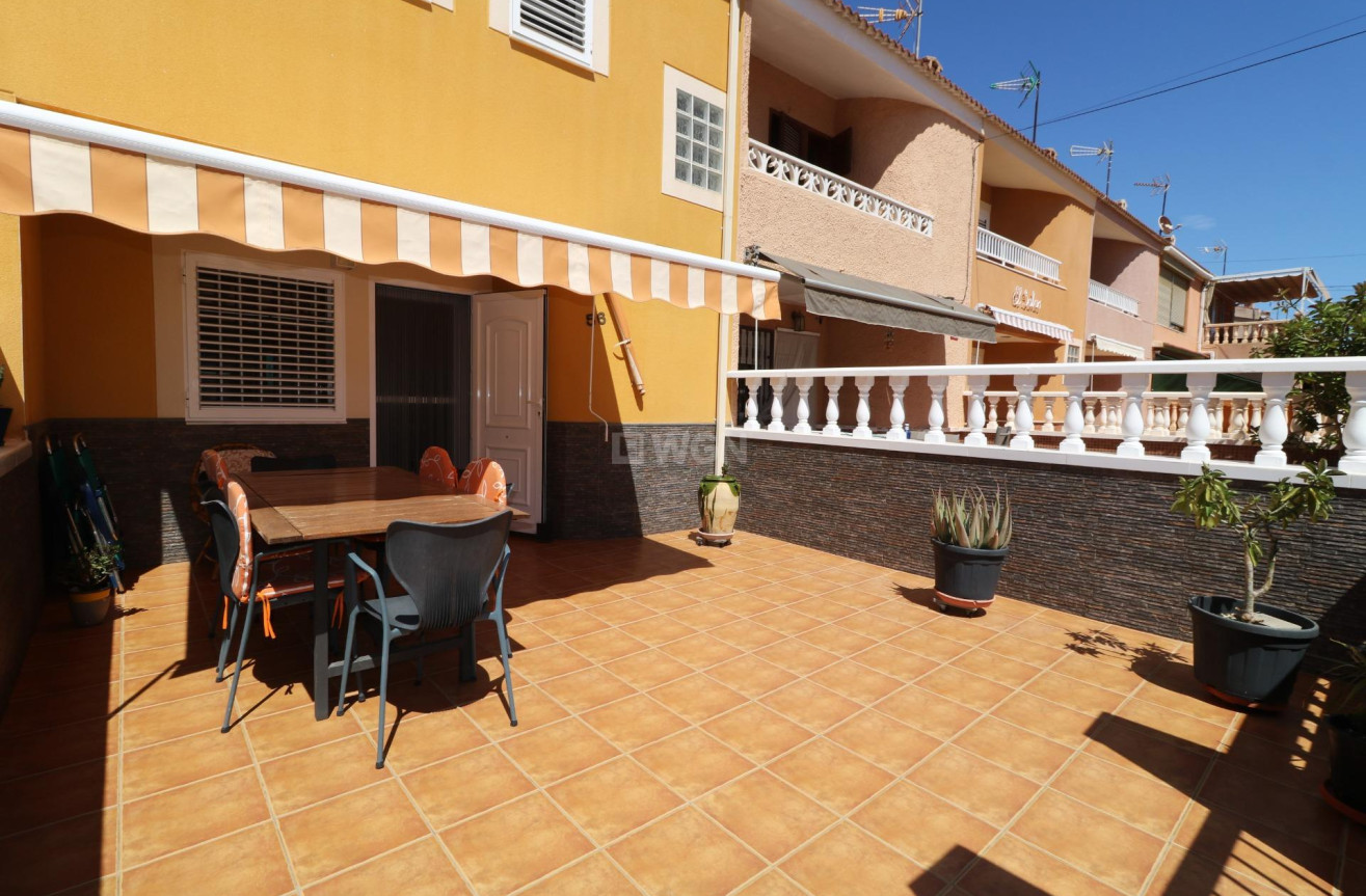 Odsprzedaż - Kamienica - Torrevieja - Playa De Los Naufragos