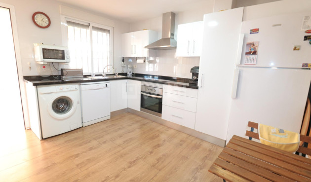 Odsprzedaż - Kamienica - Torrevieja - Playa De Los Naufragos