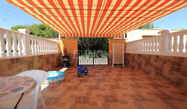 Odsprzedaż - Kamienica - Torrevieja - Playa De Los Naufragos