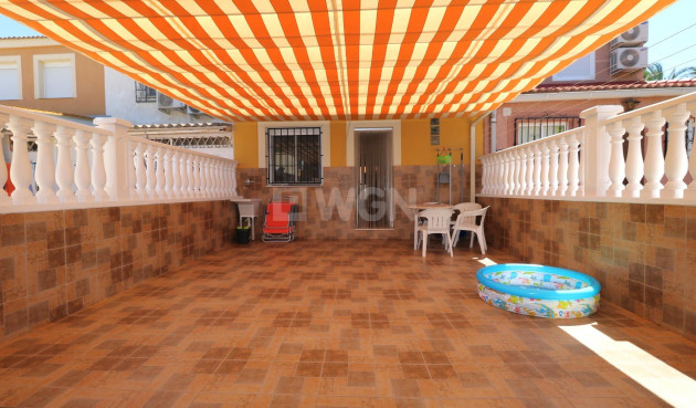 Odsprzedaż - Kamienica - Torrevieja - Playa De Los Naufragos