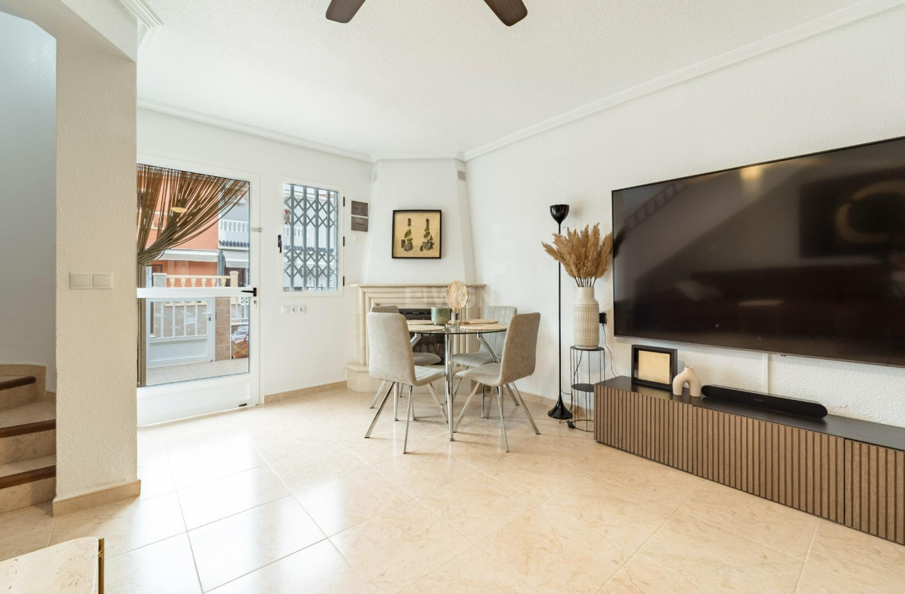 Reventa - Duplex - Torrevieja - Playa De Los Naufragos