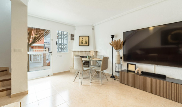 Reventa - Duplex - Torrevieja - Playa De Los Naufragos