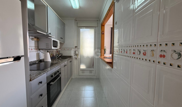 Odsprzedaż - Mieszkanie w bloku - Torrevieja - Costa Blanca