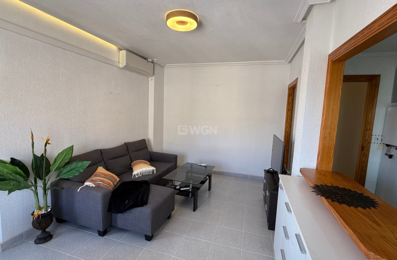 Odsprzedaż - Mieszkanie w bloku - Torrevieja - Costa Blanca