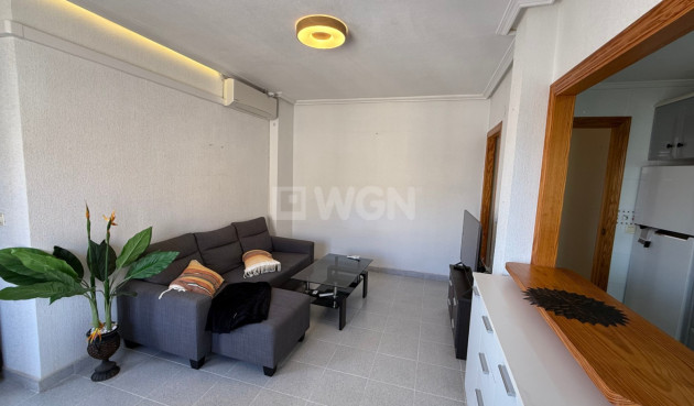 Odsprzedaż - Mieszkanie w bloku - Torrevieja - Costa Blanca