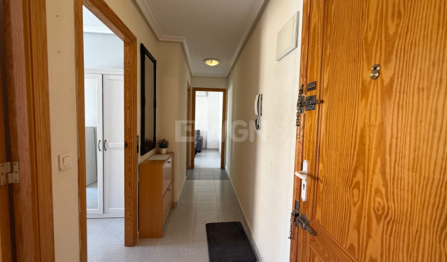 Odsprzedaż - Mieszkanie w bloku - Torrevieja - Costa Blanca