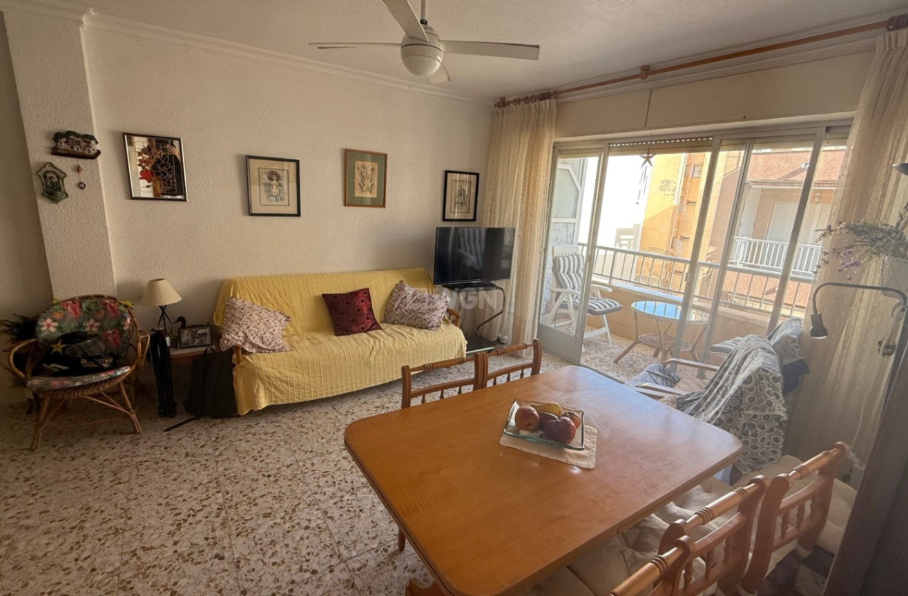 Odsprzedaż - Mieszkanie w bloku - Torrevieja - Costa Blanca