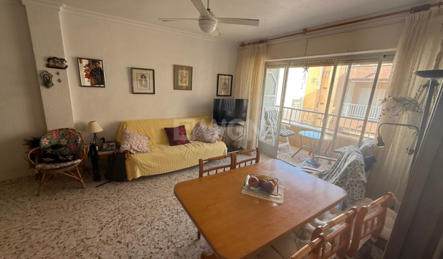 Odsprzedaż - Mieszkanie w bloku - Torrevieja - Costa Blanca