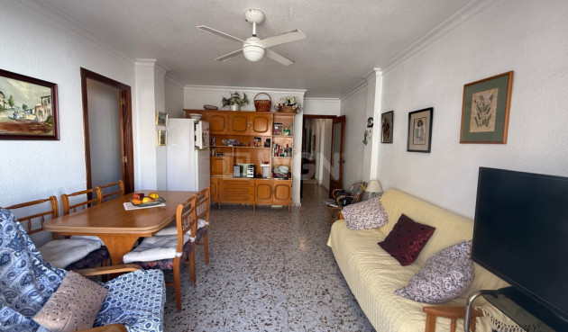 Odsprzedaż - Mieszkanie w bloku - Torrevieja - Costa Blanca