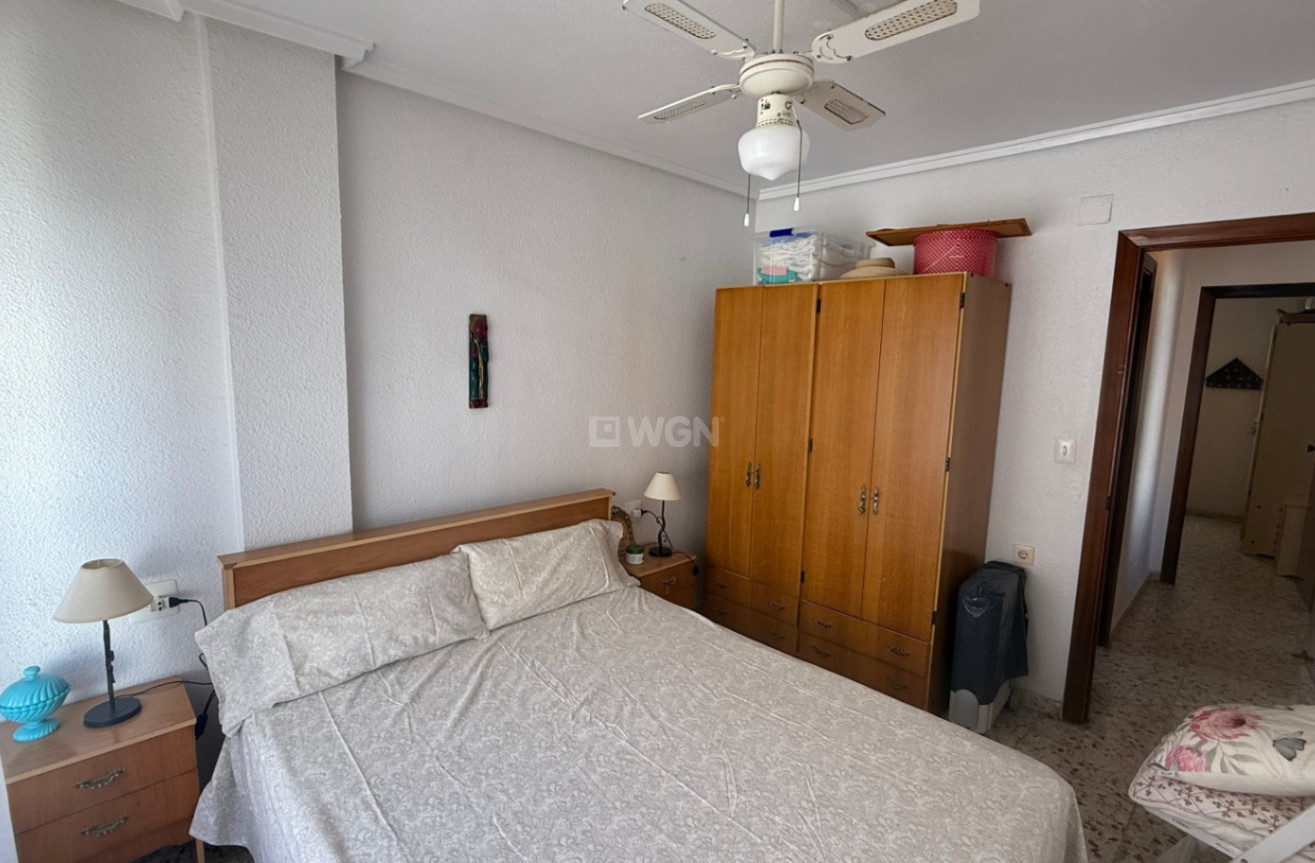 Odsprzedaż - Mieszkanie w bloku - Torrevieja - Costa Blanca