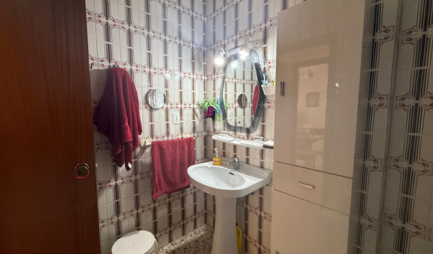 Odsprzedaż - Mieszkanie w bloku - Torrevieja - Costa Blanca