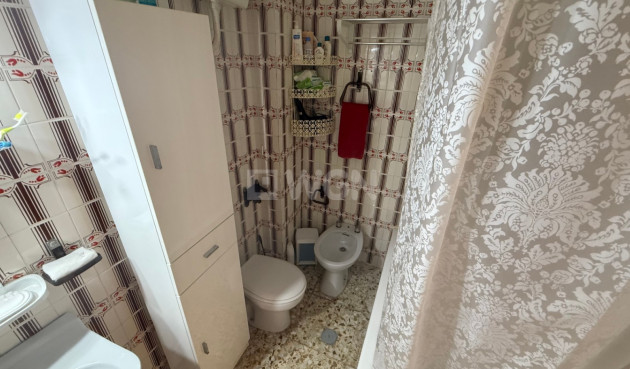 Odsprzedaż - Mieszkanie w bloku - Torrevieja - Costa Blanca