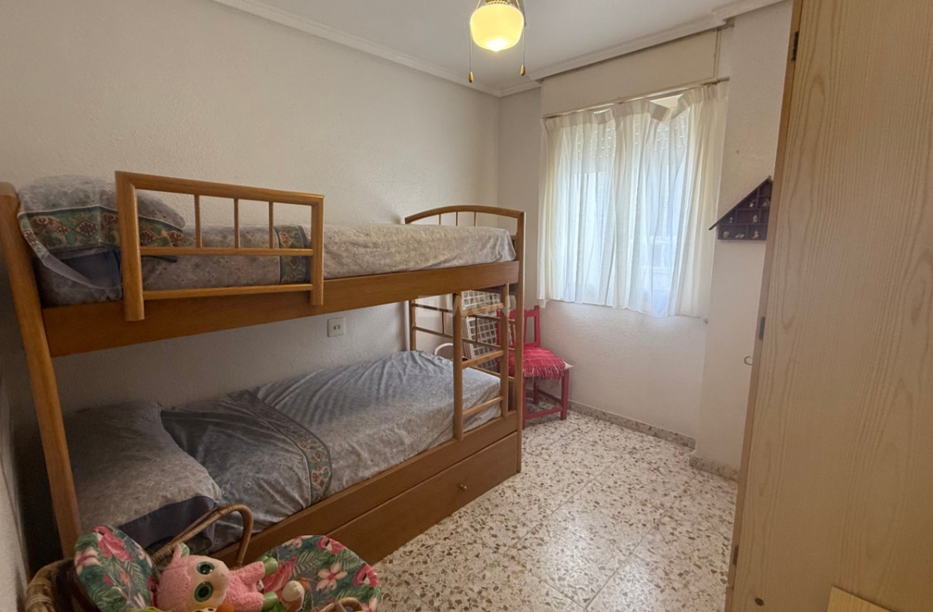 Odsprzedaż - Mieszkanie w bloku - Torrevieja - Costa Blanca