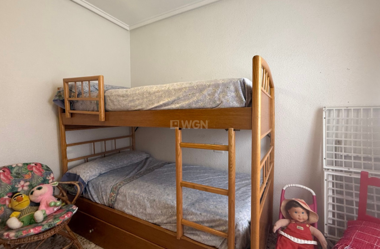 Odsprzedaż - Mieszkanie w bloku - Torrevieja - Costa Blanca