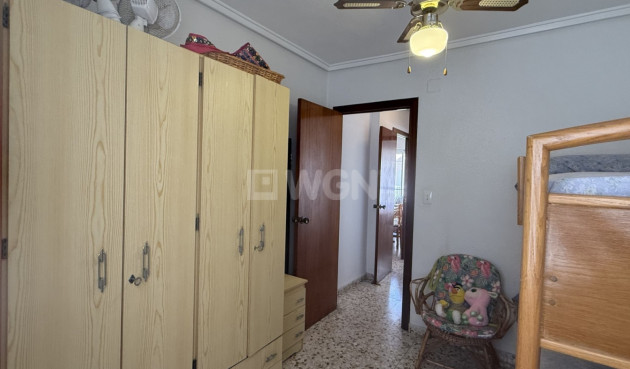 Odsprzedaż - Mieszkanie w bloku - Torrevieja - Costa Blanca