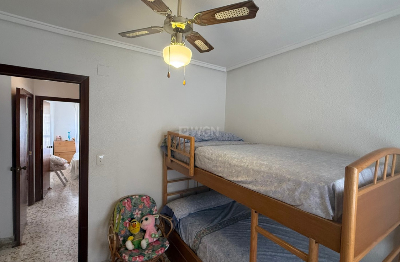 Odsprzedaż - Mieszkanie w bloku - Torrevieja - Costa Blanca