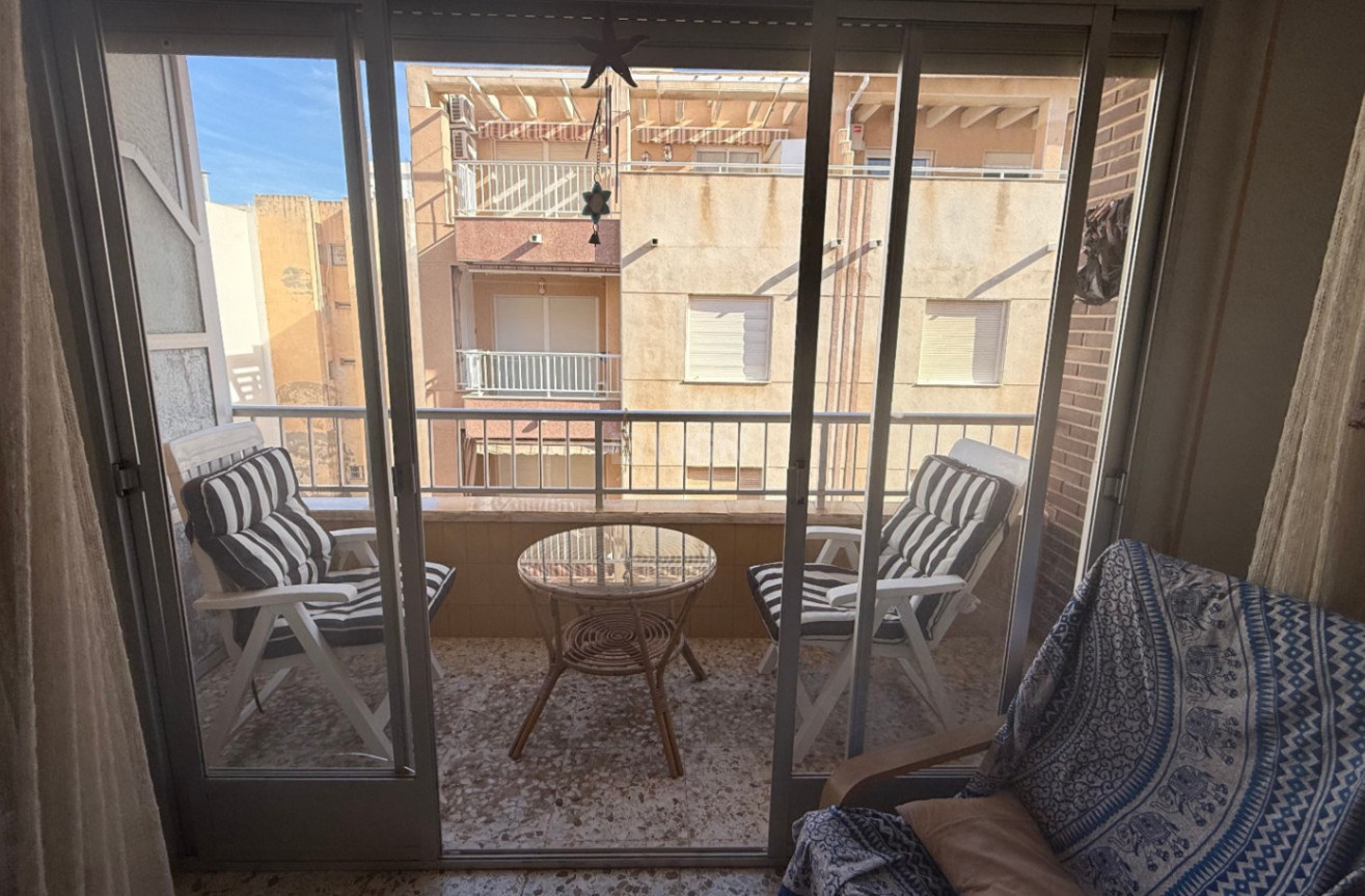 Odsprzedaż - Mieszkanie w bloku - Torrevieja - Costa Blanca