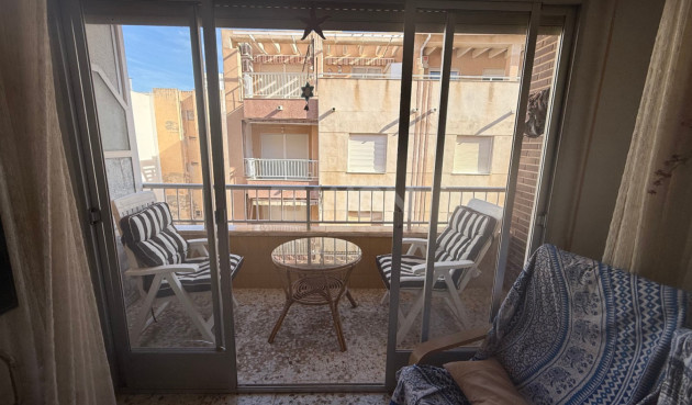 Odsprzedaż - Mieszkanie w bloku - Torrevieja - Costa Blanca