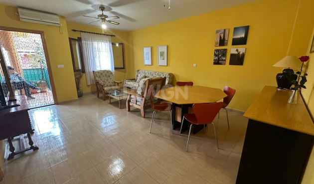 Odsprzedaż - Mieszkanie w bloku - Los Alcázares - Costa Calida