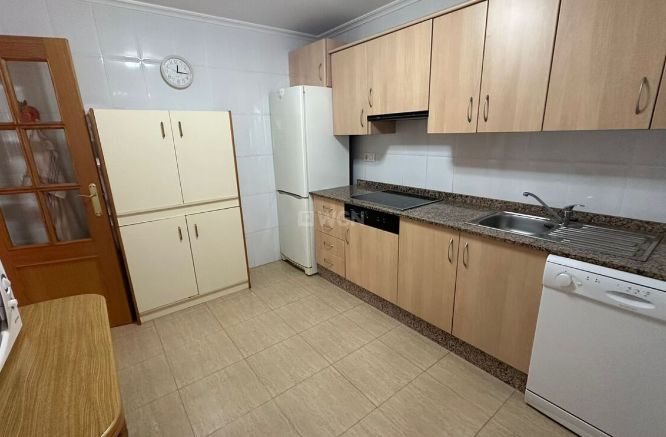 Odsprzedaż - Mieszkanie w bloku - Los Alcázares - Costa Calida