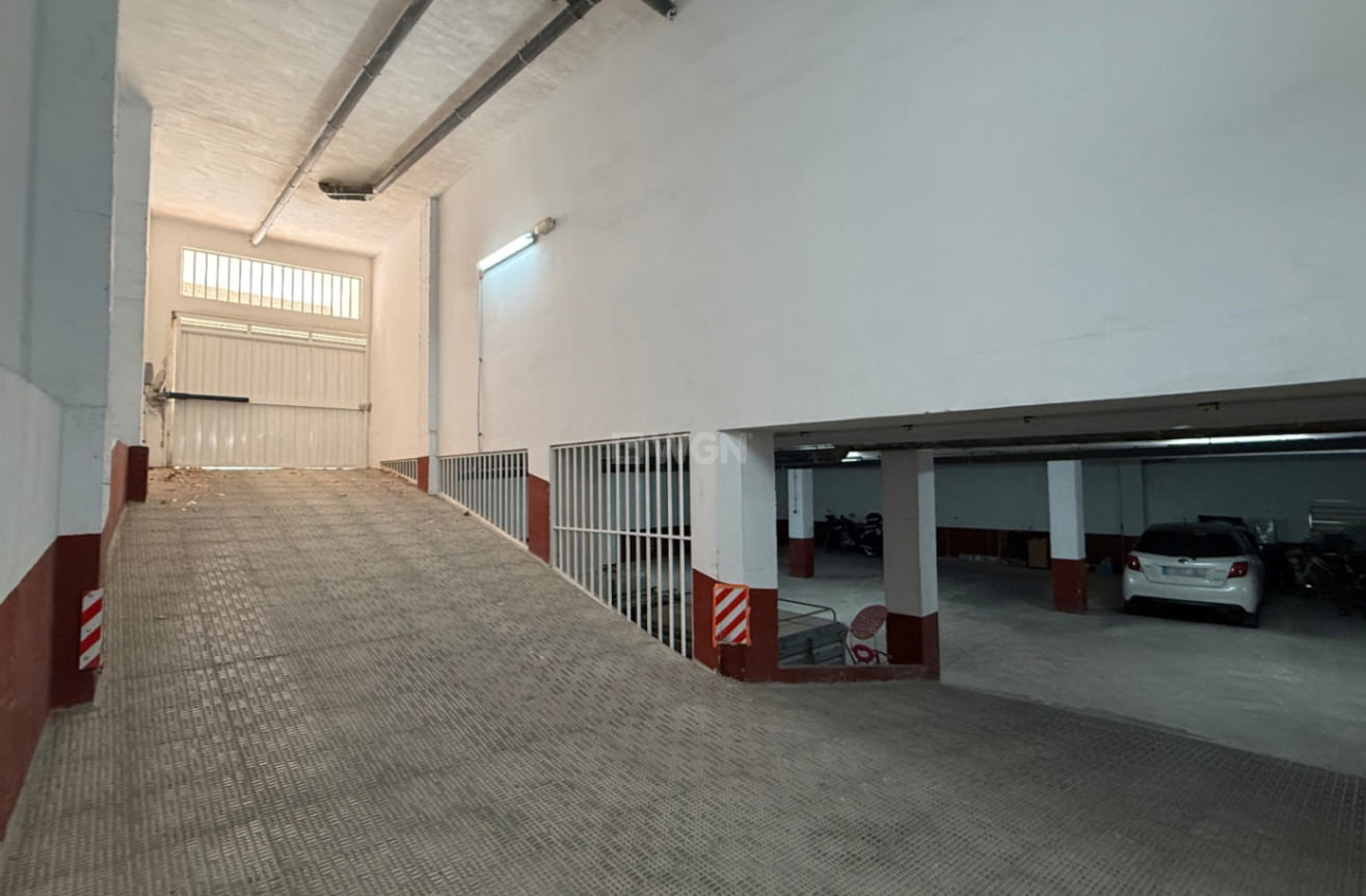 Reventa - Apartamento / piso - Los Montesinos - Costa Blanca