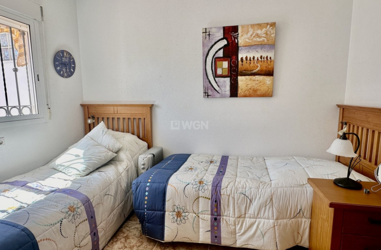 Odsprzedaż - Mieszkanie w bloku - Orihuela Costa - Costa Blanca