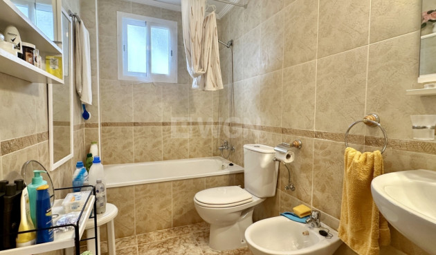 Odsprzedaż - Mieszkanie w bloku - Orihuela Costa - Costa Blanca