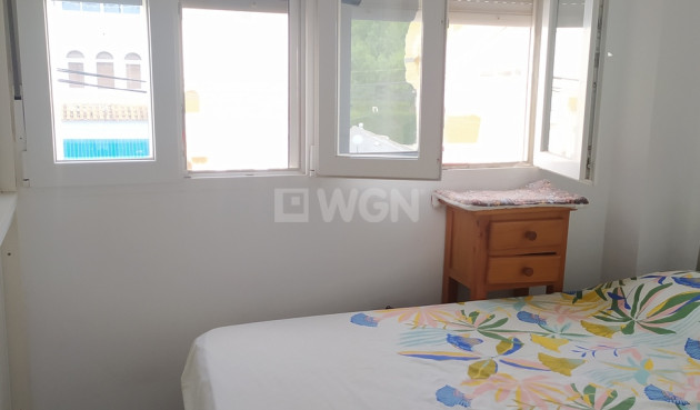 Resale - Apartment / flat - Torrevieja - LOS NAUFRAGOS PLAYA