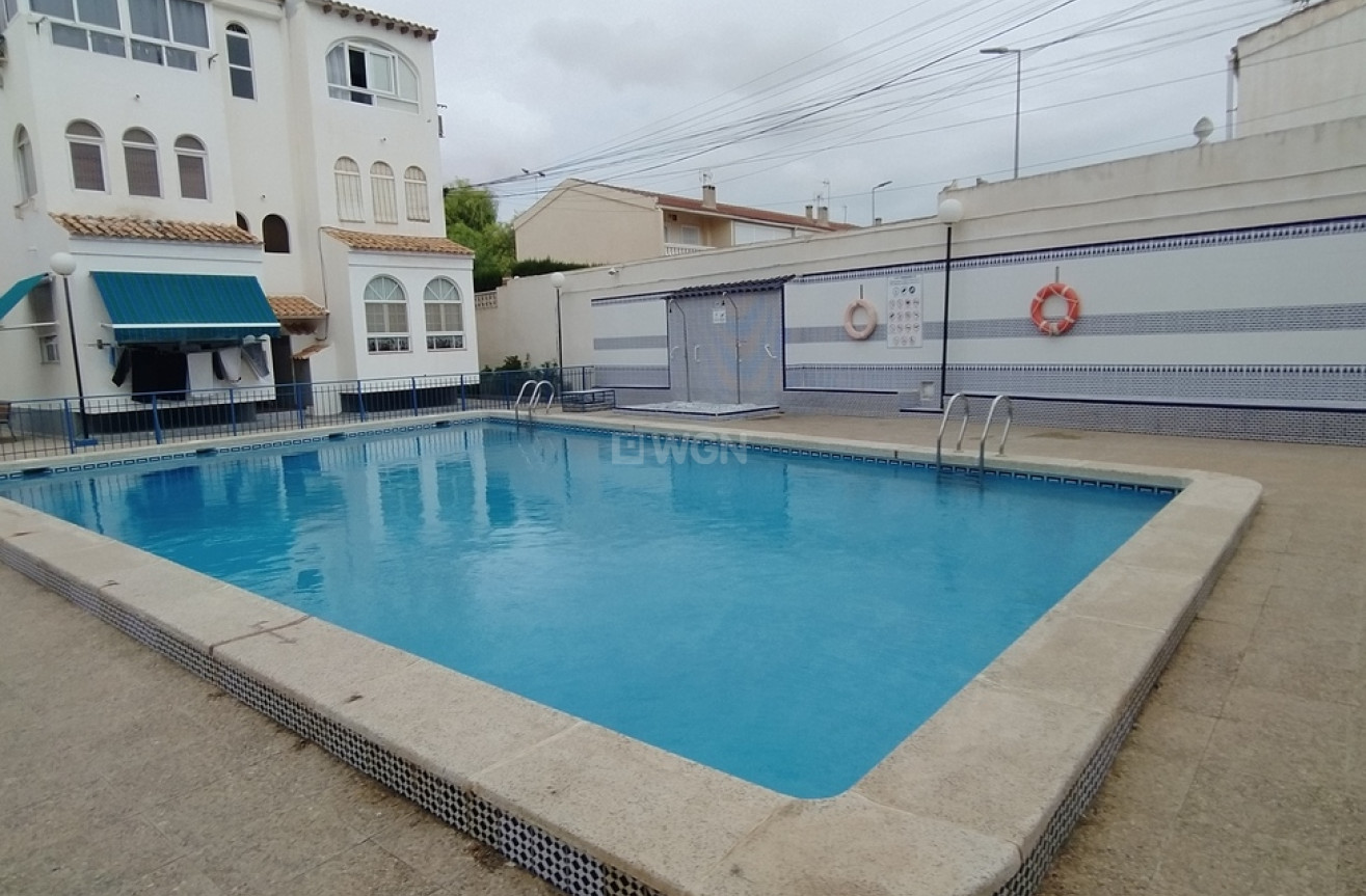 Resale - Apartment / flat - Torrevieja - LOS NAUFRAGOS PLAYA