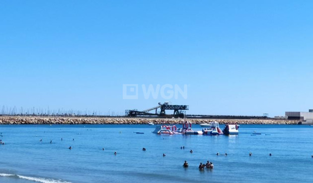 Resale - Apartment / flat - Torrevieja - LOS NAUFRAGOS PLAYA