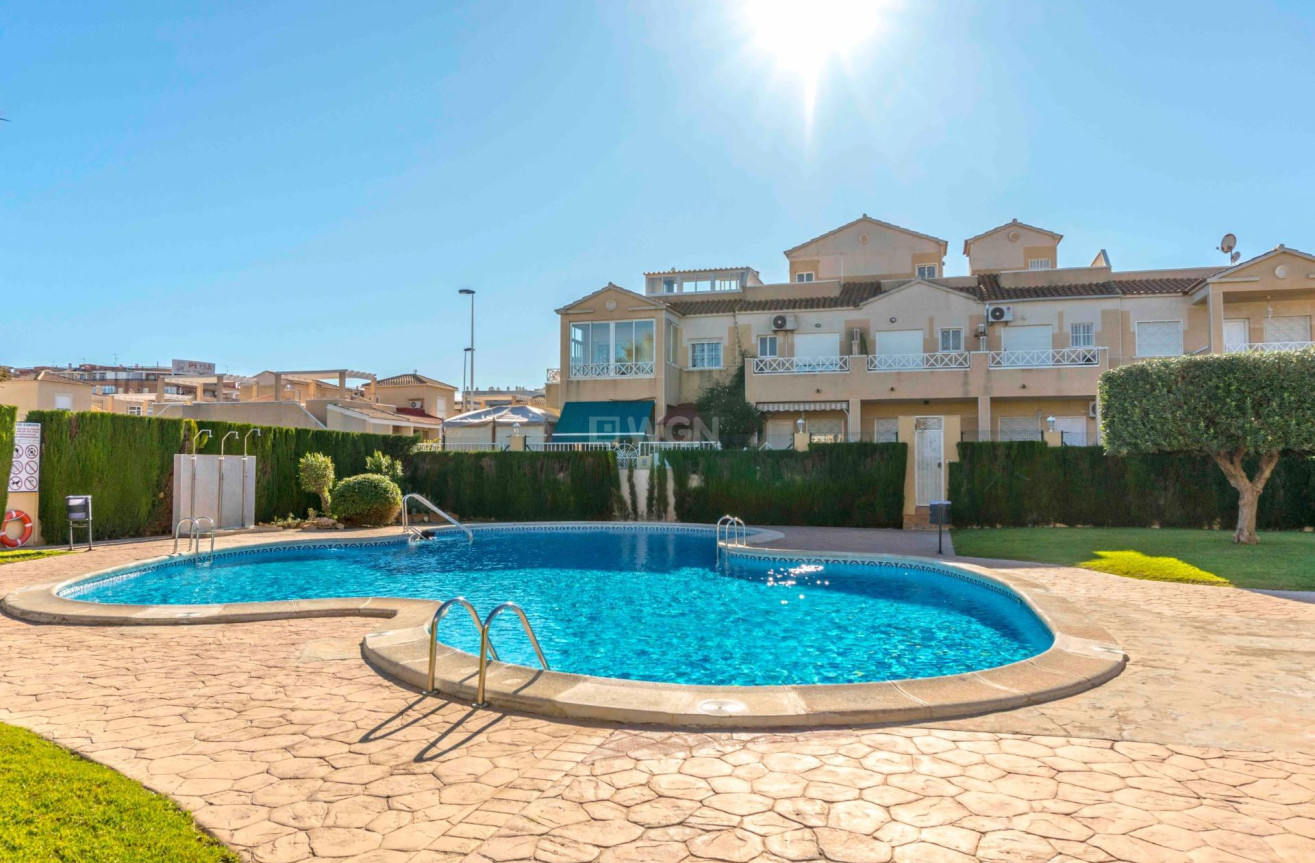 Resale - Townhouse - Torrevieja - Nueva Torrevieja